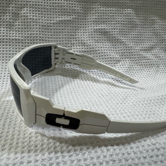 Oakley Black and White Men's Sunglasses - Picture 6 of 8